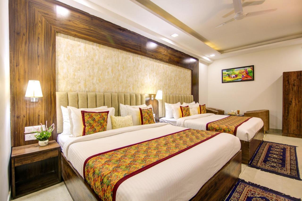 Hotel Park Tree Near Delhi Airport นิวเดลี ภายนอก รูปภาพ