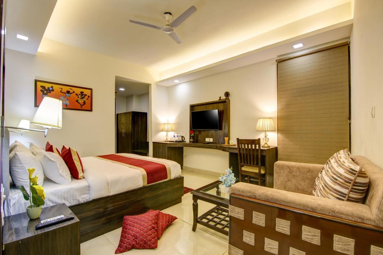 Hotel Park Tree Near Delhi Airport นิวเดลี ภายนอก รูปภาพ