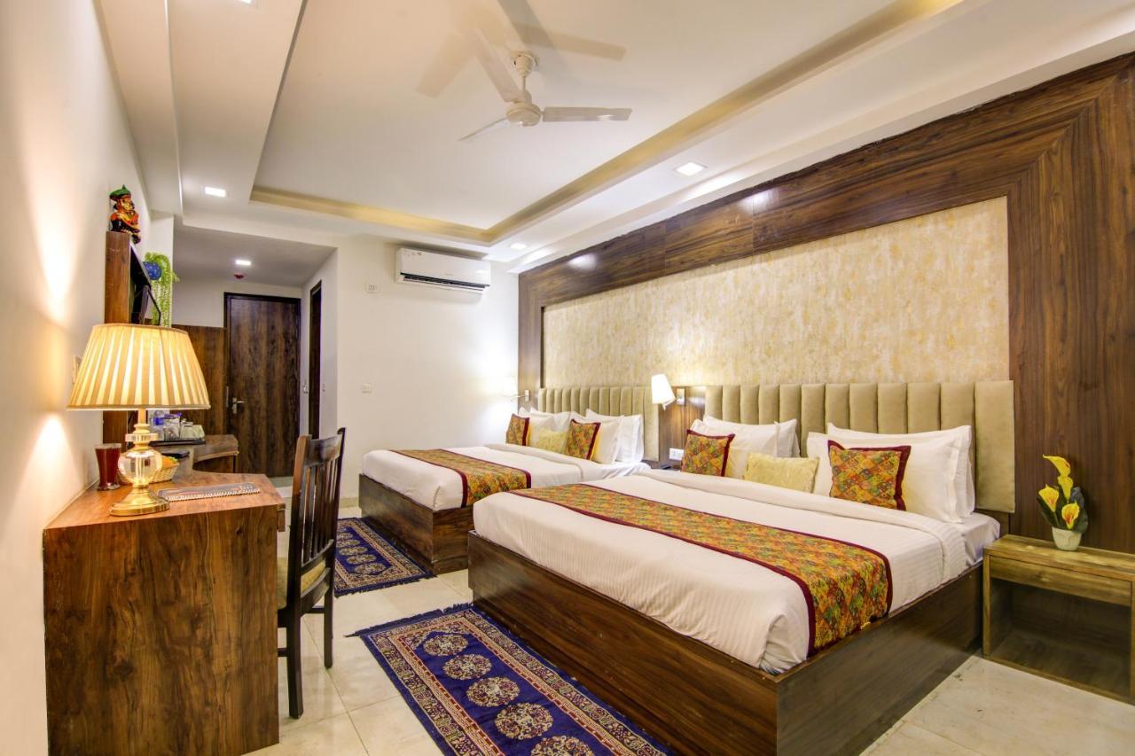 Hotel Park Tree Near Delhi Airport นิวเดลี ภายนอก รูปภาพ